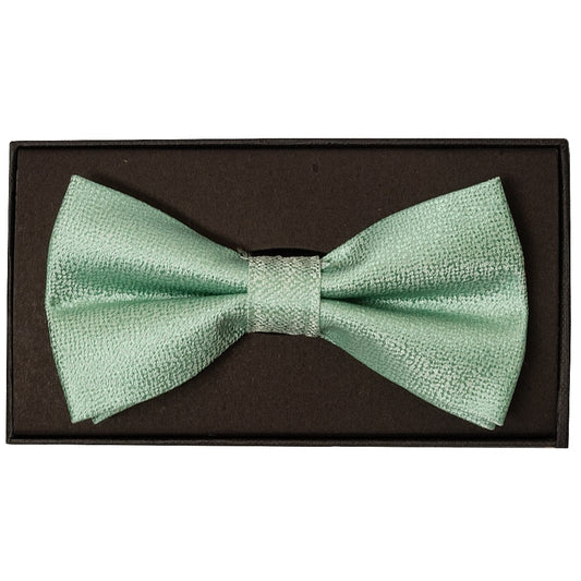 Plain Green Textured Silk Mens Bow Tie And Pocket Square Set 2
