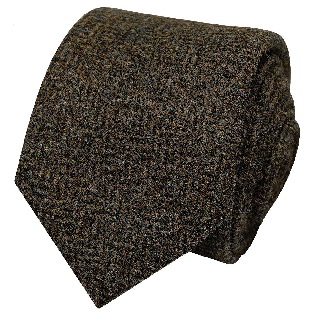 Mens Green Herringbone Classic Tie and Pocket Square Set