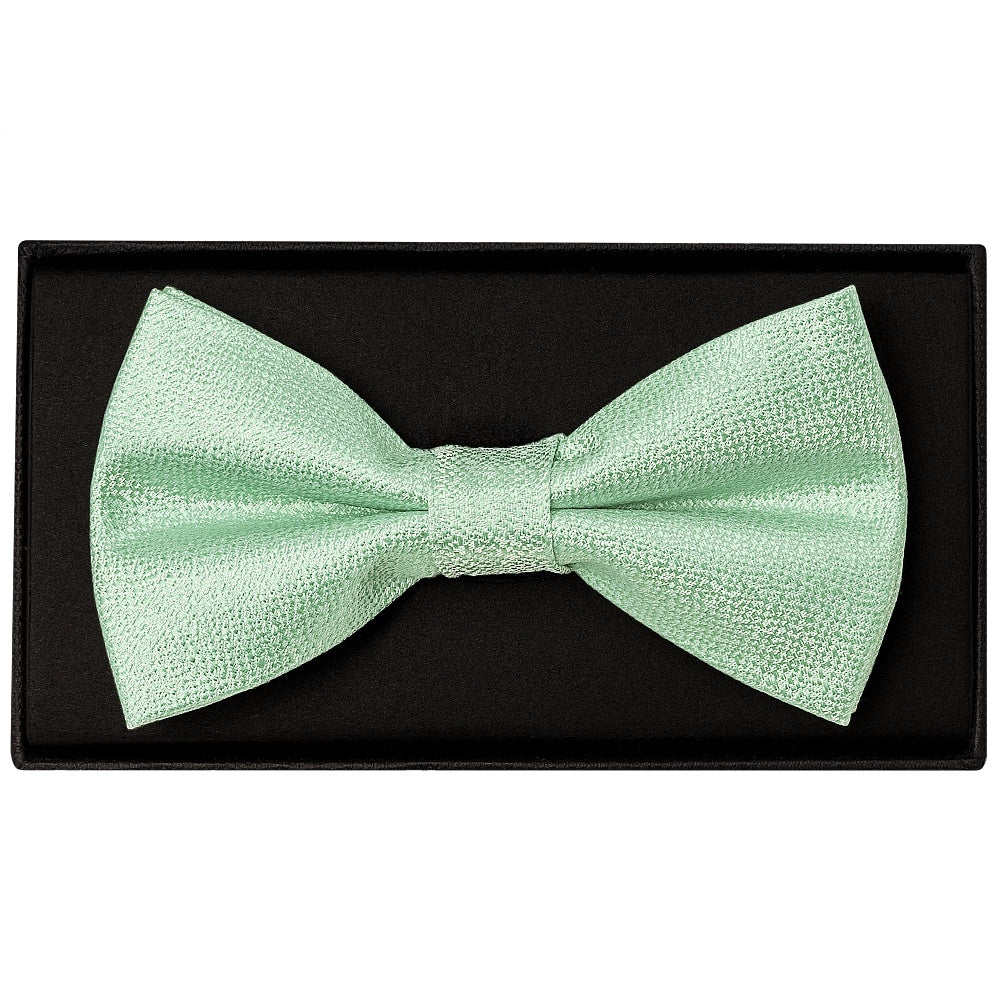 Plain Green Textured Silk Mens Bow Tie 1